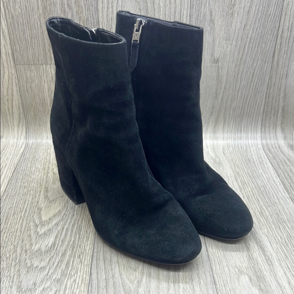 Sam Edelman Black Ankle Booties with Sleek Design